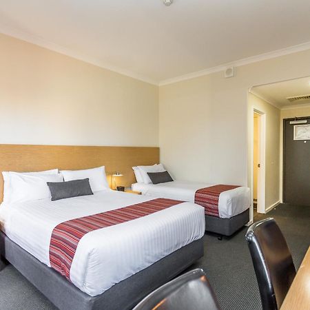Country Comfort Perth Extérieur photo