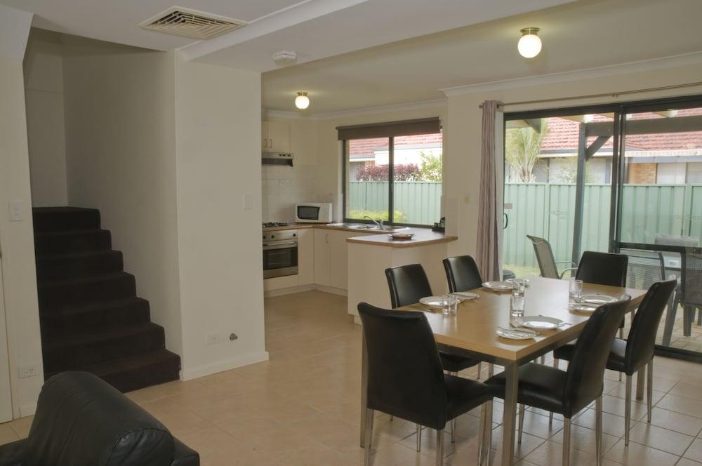 Country Comfort Perth Extérieur photo